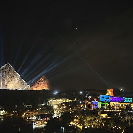 Turquoise Pyramids & Grand Egyptian Museum View Hotel Kafret el-Gabal Exterior foto