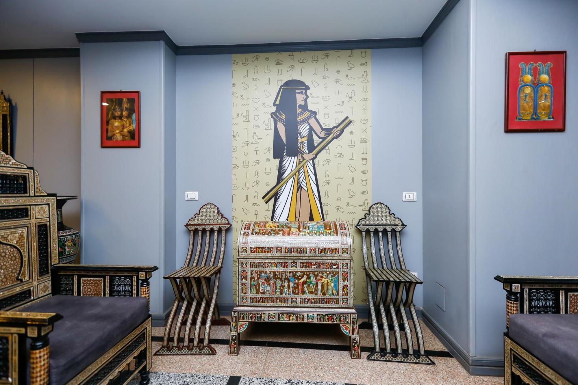 Turquoise Pyramids & Grand Egyptian Museum View Hotel Kafret el-Gabal Exterior foto